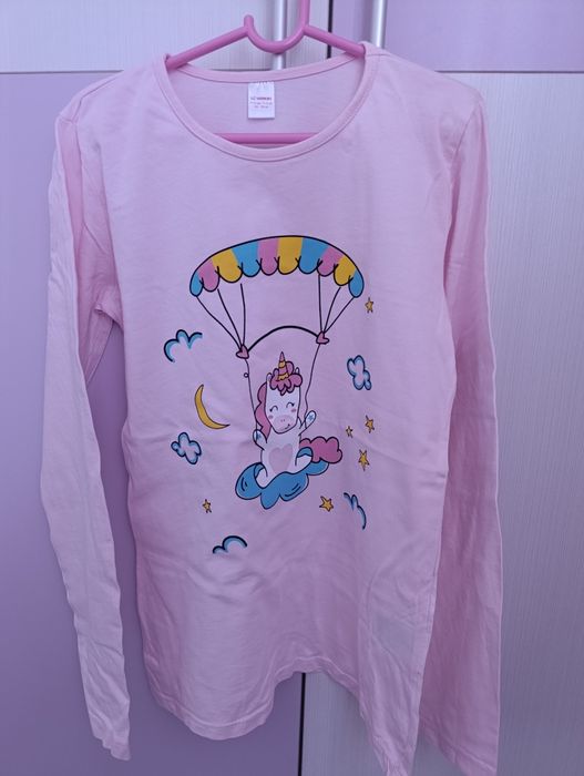 Детски дрехи за момичета спортни