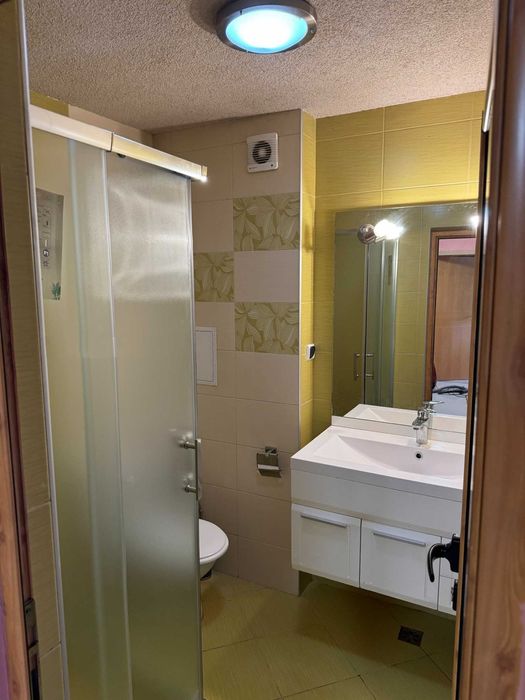 Дава се под наем Тристаен апартамент в София, Мусагеница - 82 кв.м за 750 € - Снимка #2