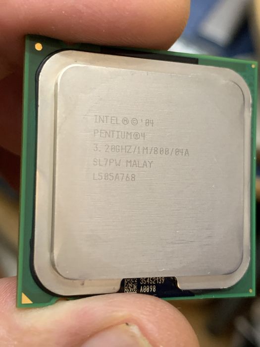 Procesoare Intel socket LGA754,775,1150,1155
