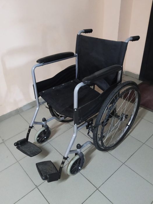 Продается инвалидная коляска