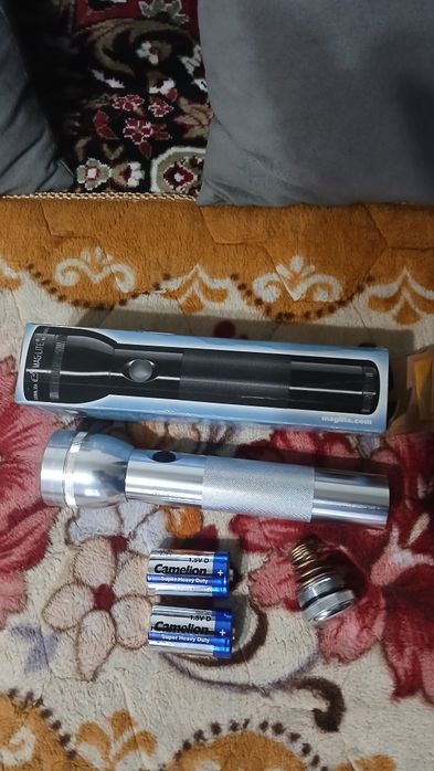 Продам фонарь новый