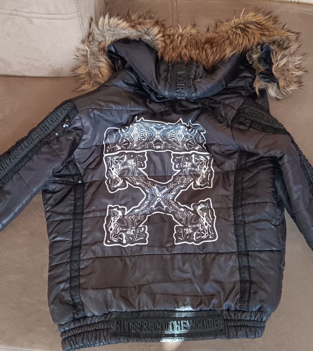 Дамско яке с надписи