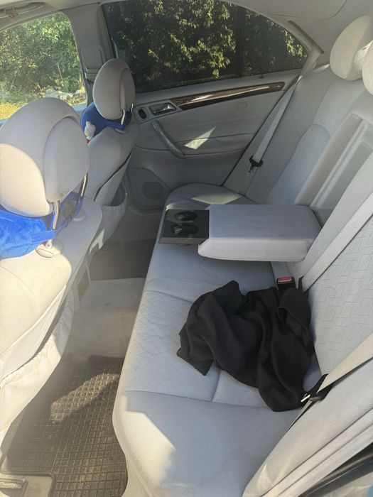 Vand/schimb Mercedes C200