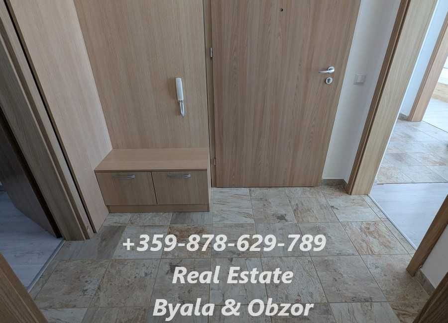 Продава се Тристаен апартамент в Бяла - 105 кв.м за 1158 €/кв.м - Снимка #19