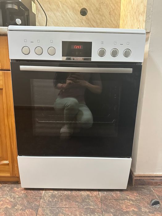 Bosch електрическа готварска печка