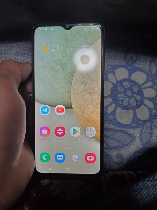 Samsung a12 telefoni