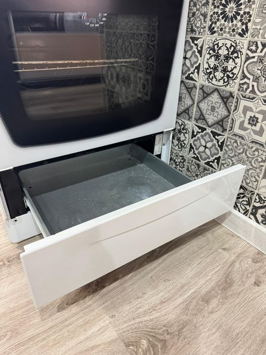 Продам газ плиту