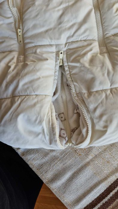 Космонавт/ескимос H&M размер 62-68 (2-6 месеца)