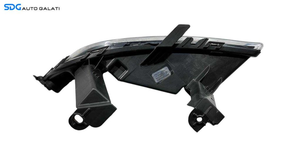 Semnalizare Dreapta din Spoiler Bara Fata Opel Astra J 2009 - 2016 Cod 13264642 (Ureche Fisurata) [L5923]
