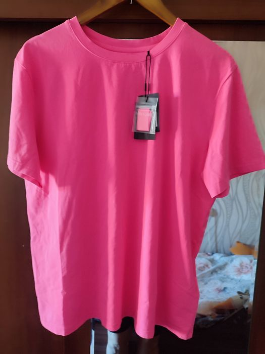 Продам футболки ,