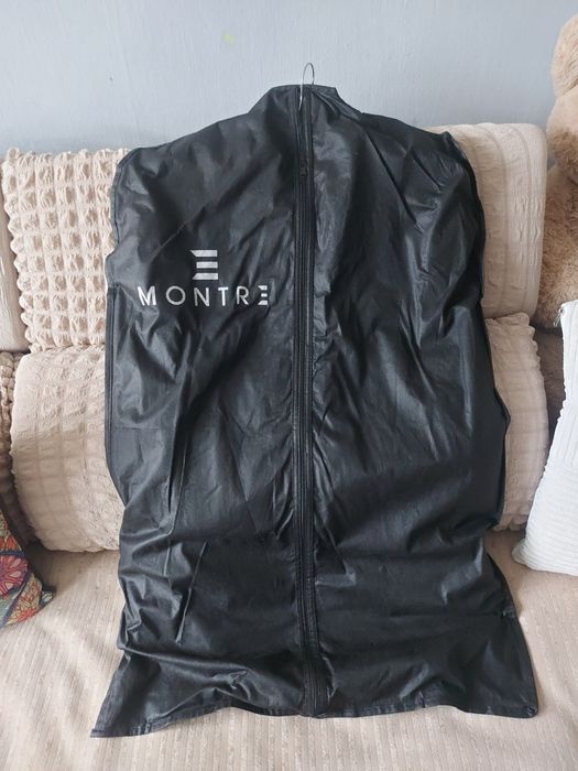 Продавам кустюм носен 1.път