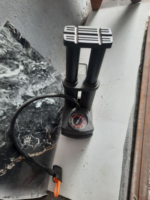 Насос для авто велик и.т.д.