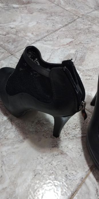 Официални обувки с тънък ток, подходящи за повод.Размер 36