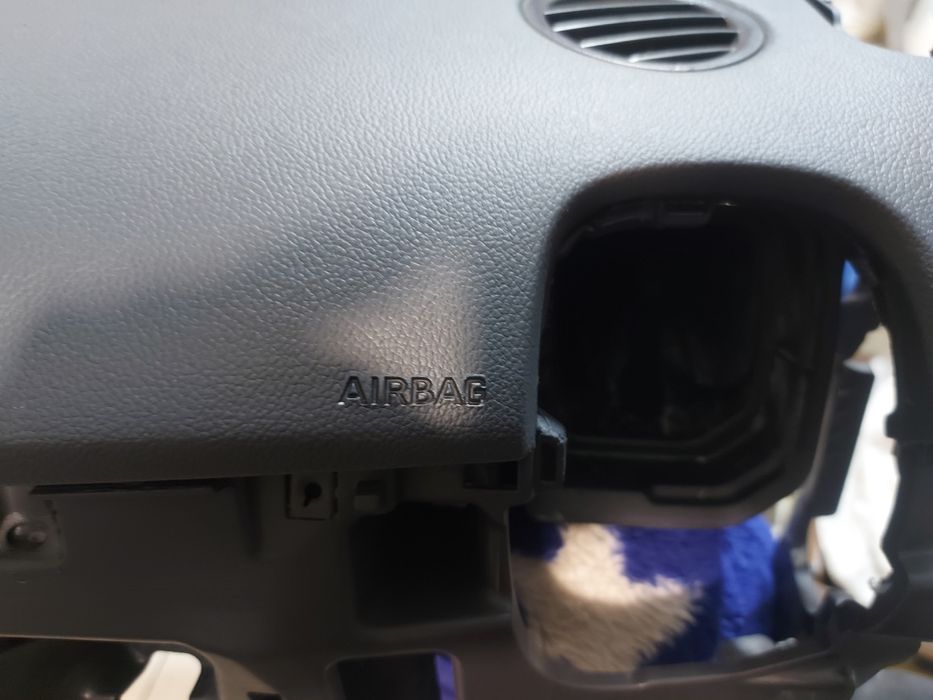 Реставрация панели (торпедо)