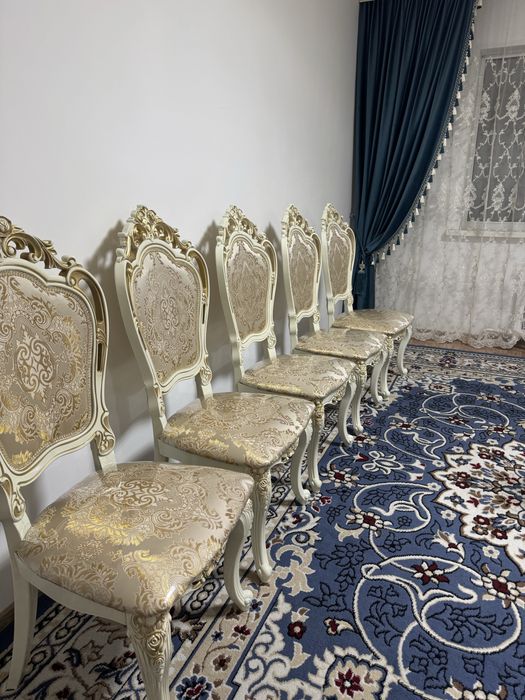 Продам стол со стульями