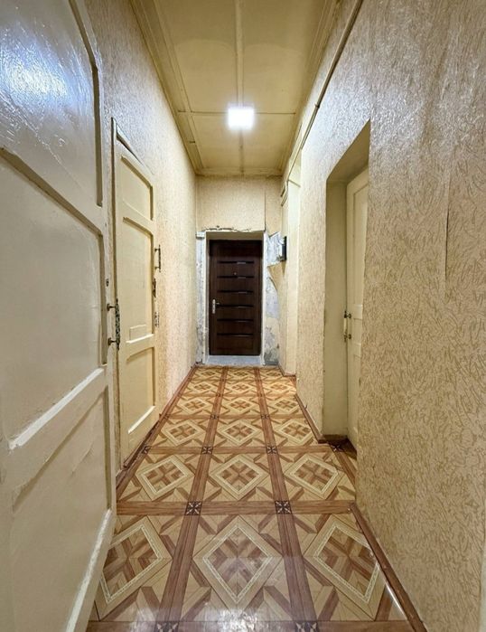 Продается квартира 2 ком.3/3. 78 м2. Транспортный институт