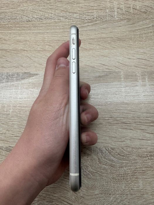 Продаю Iphone 11
