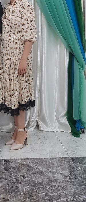 Продам платья размеры 42-44