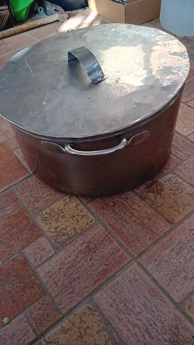 Голям  казан  неръждавейка