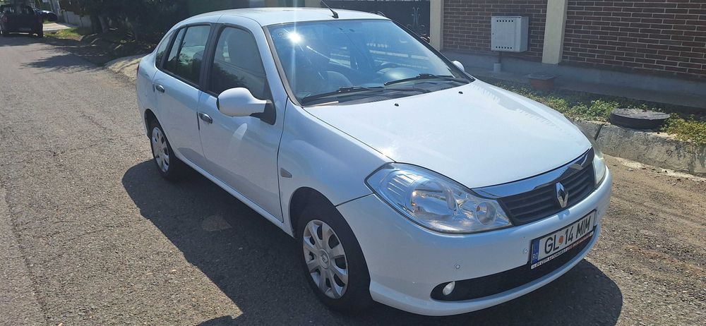 Vand Renault Symbol 2009 1.2 benzina 75 cai