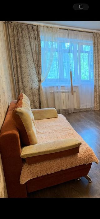 Продам диван с 2 креслами