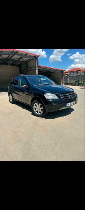 Продавам джип Мерцедес ML 320