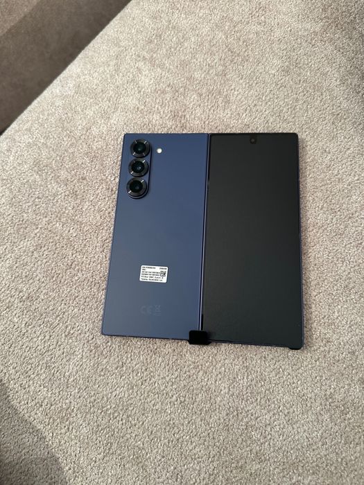 Samsung Galaxy Z Fold 6