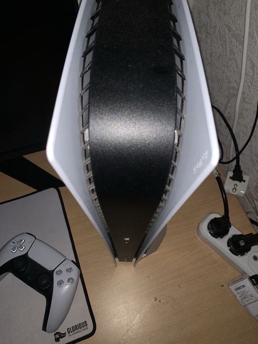 Продам новую PS5