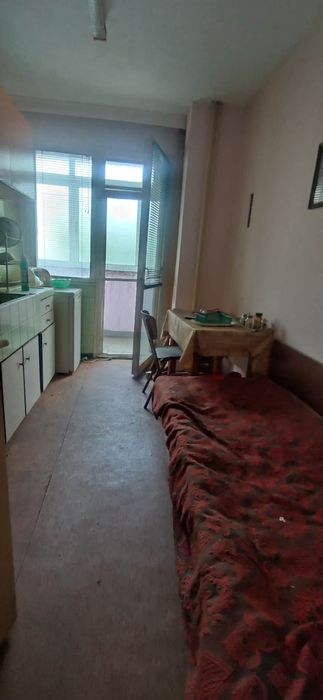 Продавам тристаен монолитен апартамент в Центъра на Асеновград