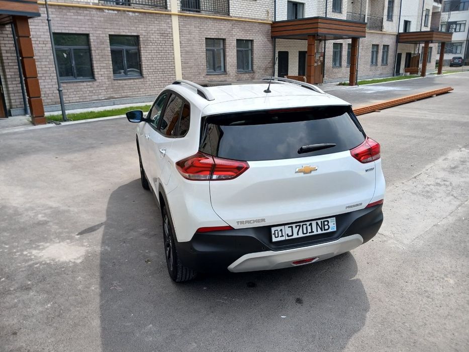 Tracker 2. Premier Plus.