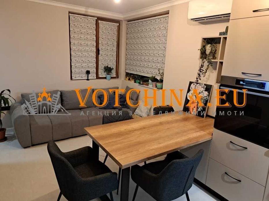 Просторна триетажна къща в град Свети Влас, м-т Инцараки.