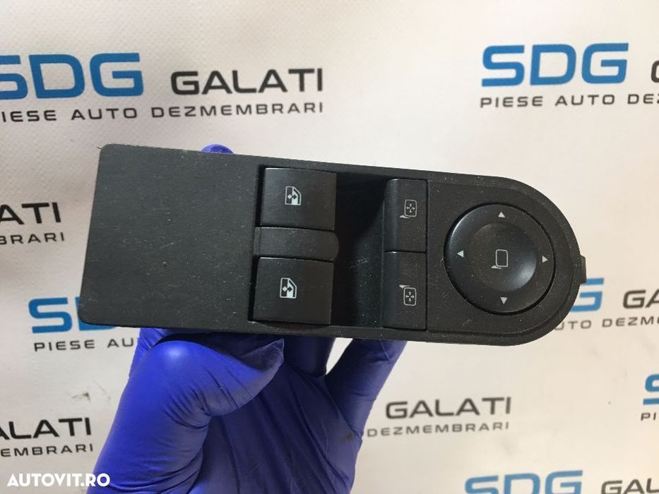 Consola Buton Butoane Actionare Geamuri si Oglinzi Opel Astra H 2004 - 2010