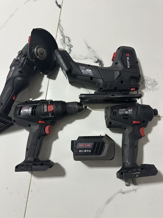 Scule wurth pret pe toate 2500