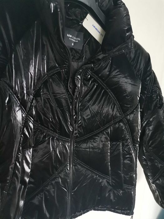 НОВО  елегантно  дамско яке тип "лачено"