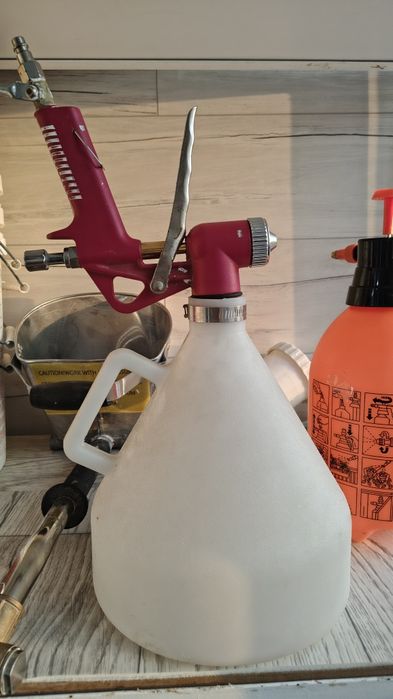 Продам Хопёр ковши и два краскопульта