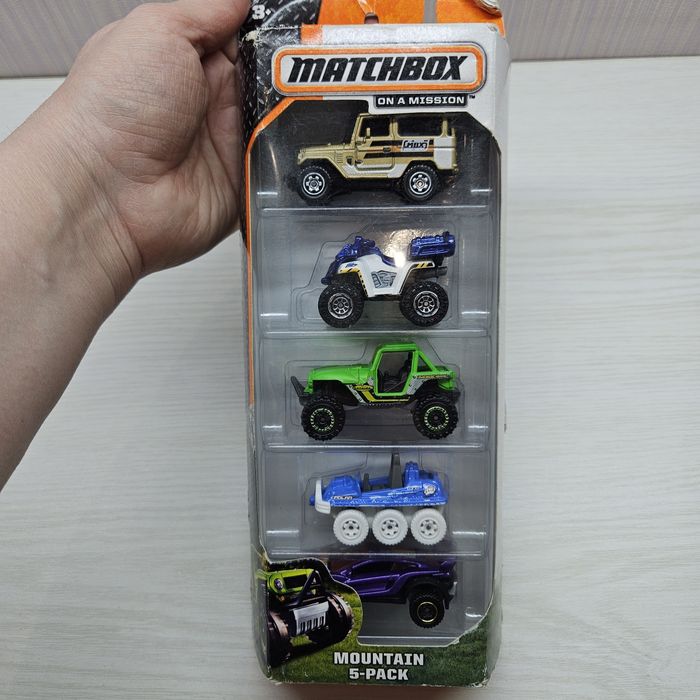 Машинки модельки маленькие