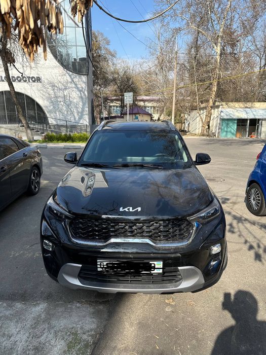 Kia Sonet Full AT