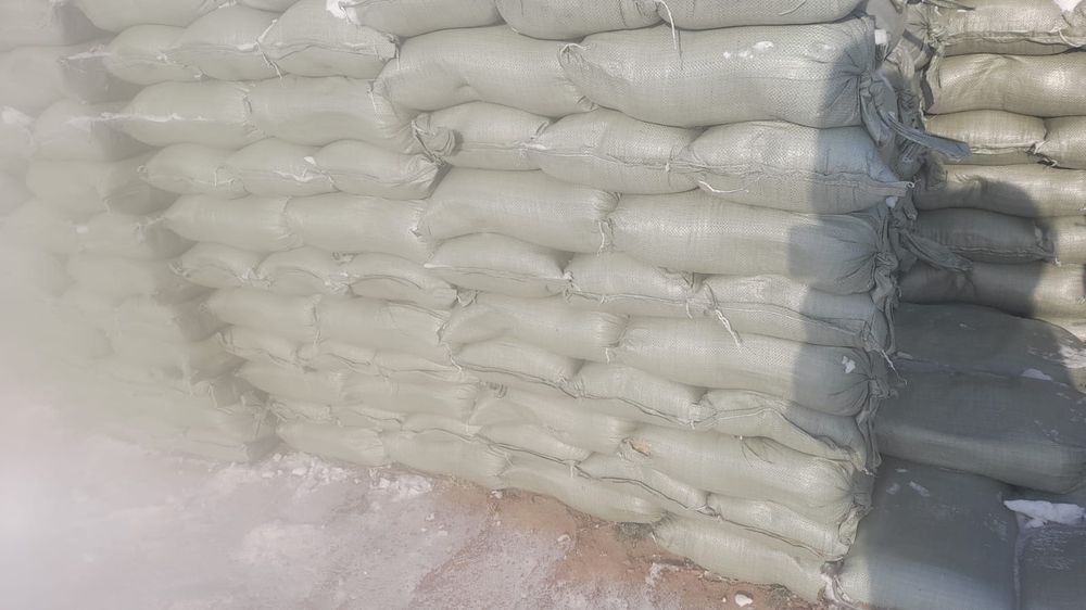 Песок крупный,мелкий,отсев,цемент