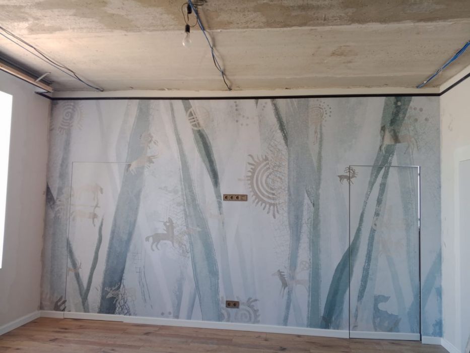 Поклейка обоев-$