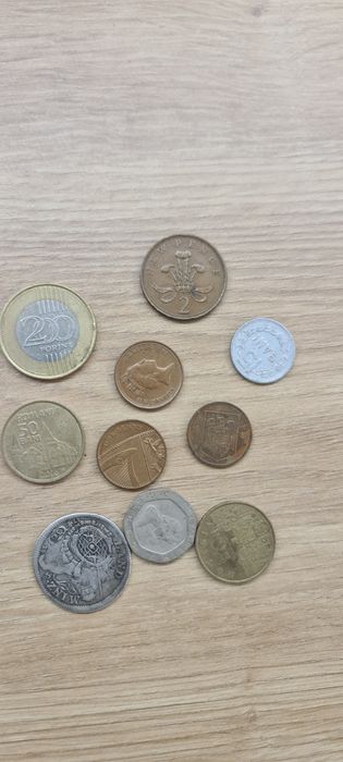 Monezi-monede vechi pentru colectie