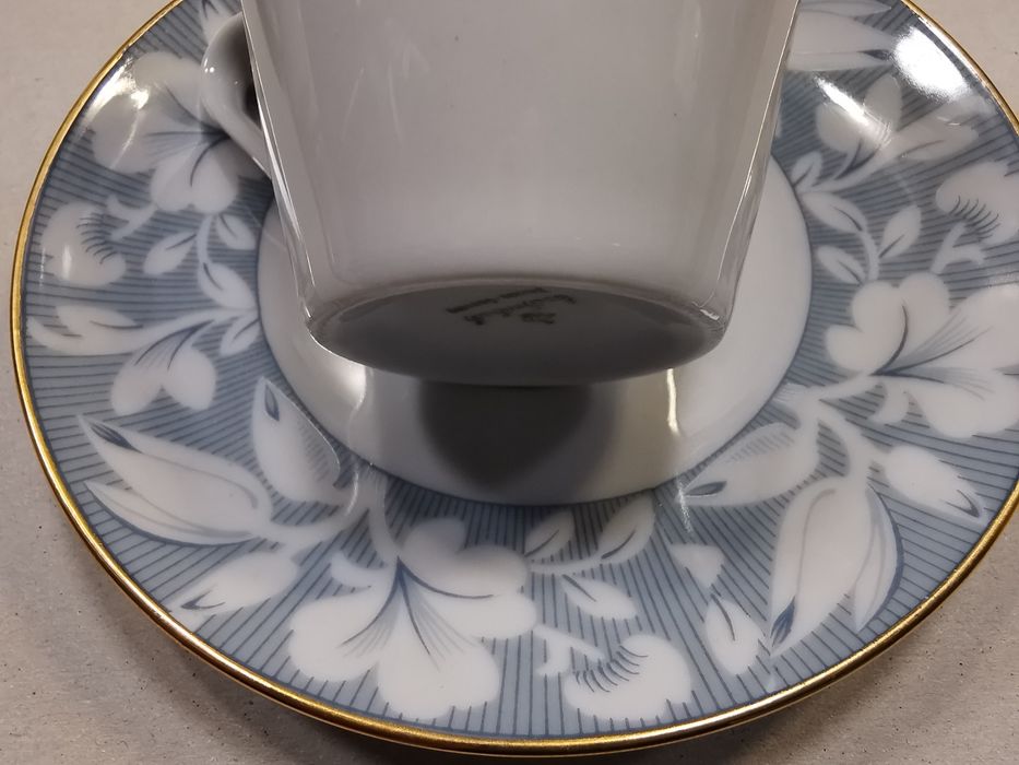 Намалена цена! Сервиз за кафе от Бавария.  Топ състояние.