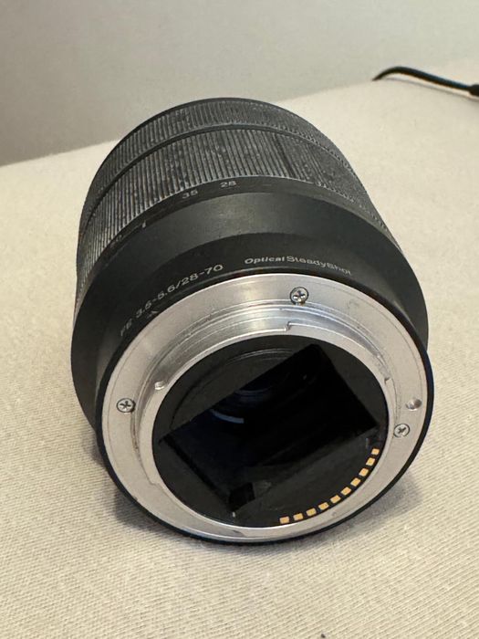 Obiectiv Sony FE 28-70mm F3.5-5.6 OSS Full Frame E-Mount