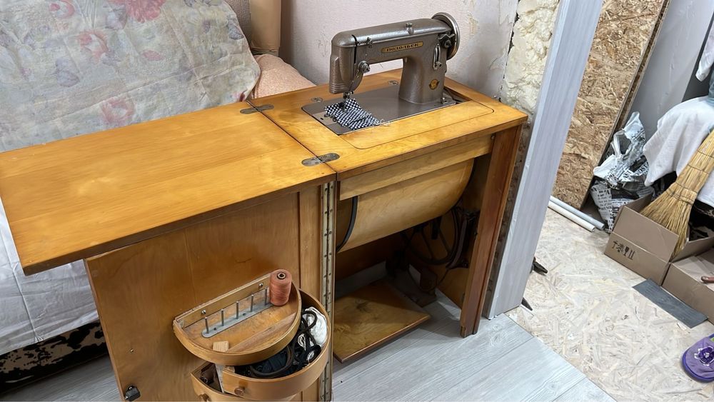 Швейная машинка