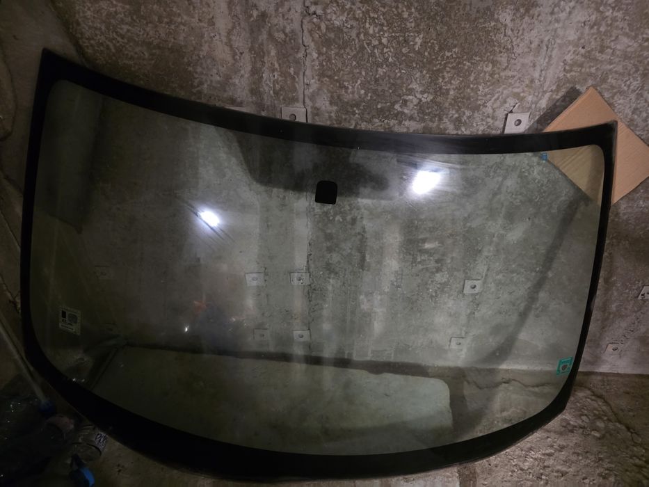 челно стъкло за пежо 4007