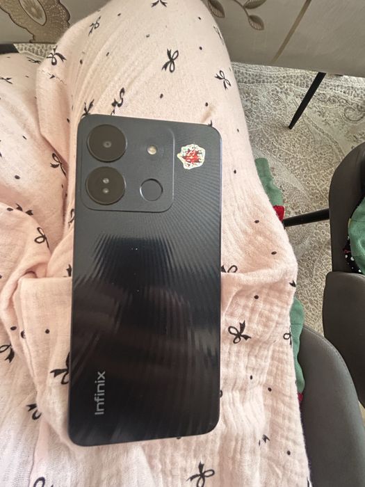 Продам телефон infinix