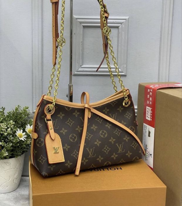 Сумки женские, разные модели