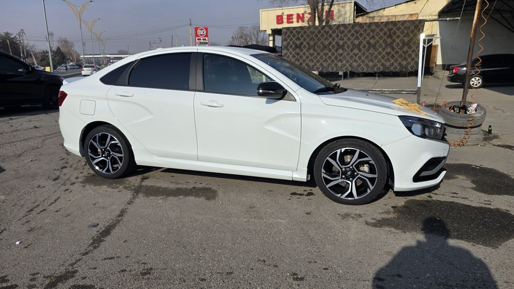 Lada Vesta Sport 1.8