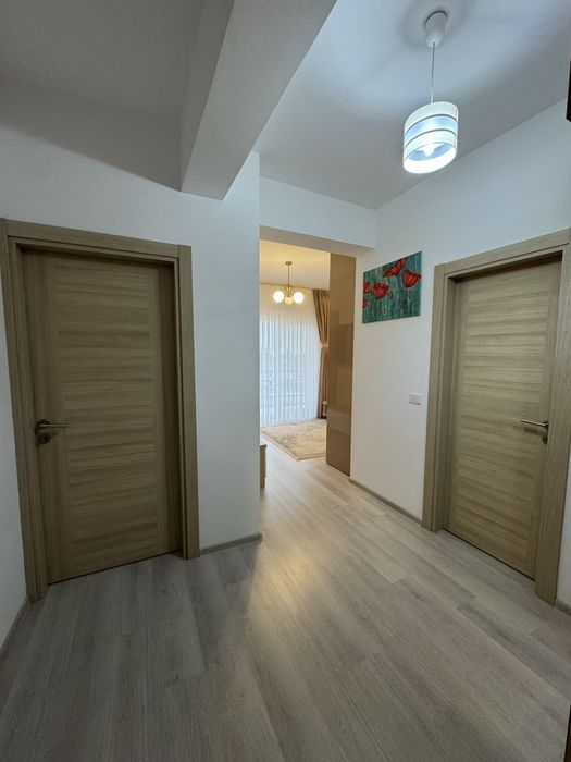 Proprietar vand apartament cu 2 camere decomandat, loc de parcare inclus