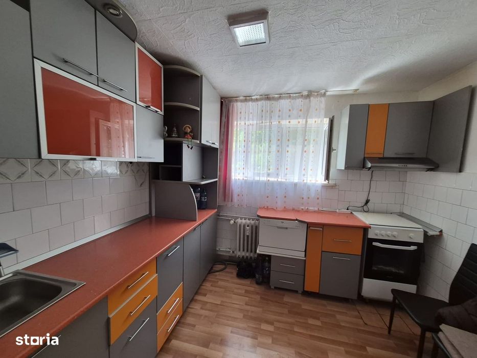 Apartament semidecomandat, două camere, et. 2/4, Brazda -zona Simplon