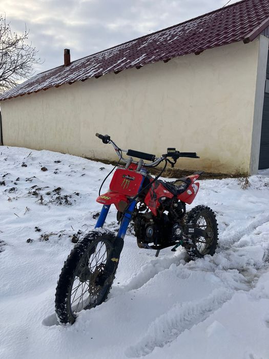 Se vinde cross 125cc urgent !!! Pret neg.